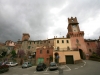 Veduta della porta d’accesso al castello, lato est